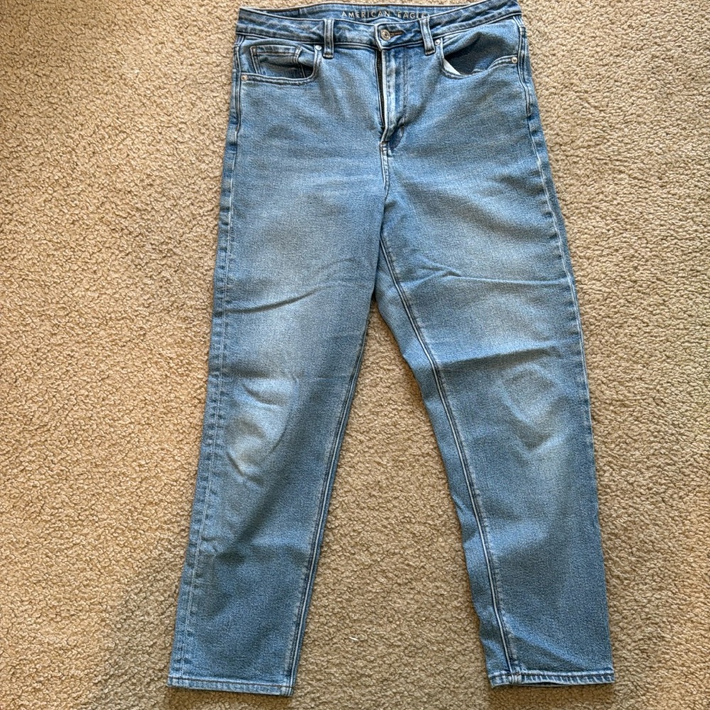 American eagle mom jeans - size 8